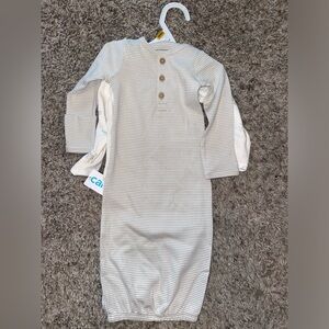 NEW Carters Newborn Tan Sleeper Gowns